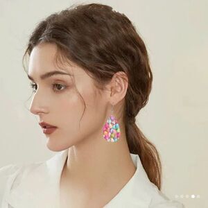 NWT Easter Tear Drop Leather Egg Graphic